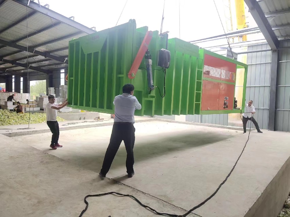 河南蔬菜基地處理量4卡板定制量高端真空預(yù)冷機(jī)安裝調(diào)試完成，幫助河南客戶蔬菜保鮮期更長，蔬菜運(yùn)輸距離更遠(yuǎn)，銷售市場貨架期更長。